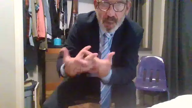 FoxnMouse online show from September 2025 08:53:02 PM