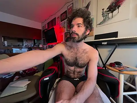 Pupscritch online show from March 2026 02:44:02 PM