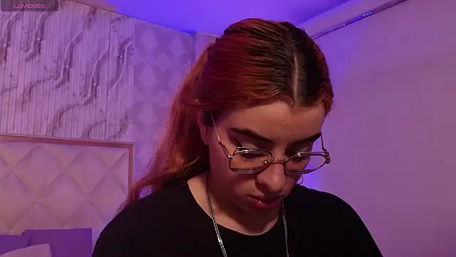 Naomy tay1 online show from November 2025 02:36:01 AM