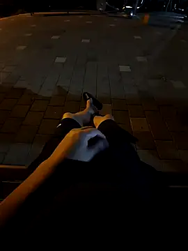 starvingo2002 online show from September 2025 10:58:02 AM