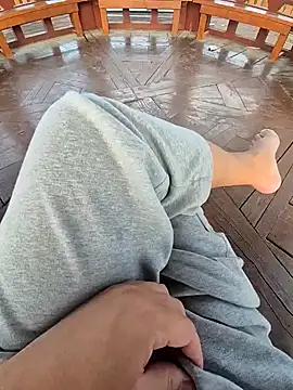 starvingo2002 online show from September 2025 09:00:01 AM