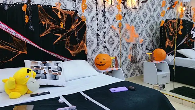 Angelique Angell online show from October 2025 07:42:02 PM