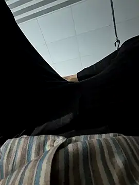 Snapshot of autophile-indian chatting on October 2025 03:14:02 PM autophile-indian online show from October 2025 03:14:02 PM