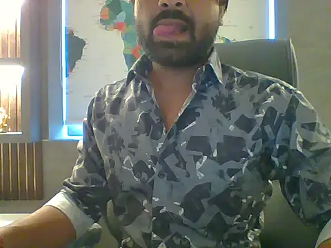 Snapshot of autophile-indian chatting on November 2025 08:03:01 AM autophile-indian online show from November 2025 08:03:01 AM