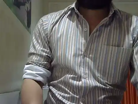 Snapshot of autophile-indian chatting on December 2025 05:18:02 PM autophile-indian online show from December 2025 05:18:02 PM