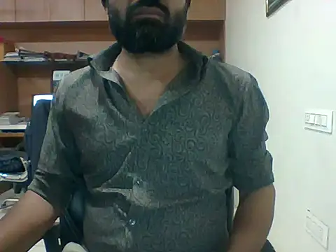 Snapshot of autophile-indian chatting on December 2025 07:37:01 AM autophile-indian online show from December 2025 07:37:01 AM