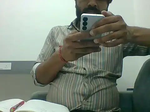 Snapshot of autophile-indian chatting on December 2025 06:22:01 AM autophile-indian online show from December 2025 06:22:01 AM