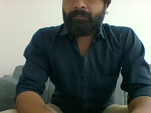 Snapshot of autophile-indian chatting on January 2026 05:22:01 AM autophile-indian online show from January 2026 05:22:01 AM