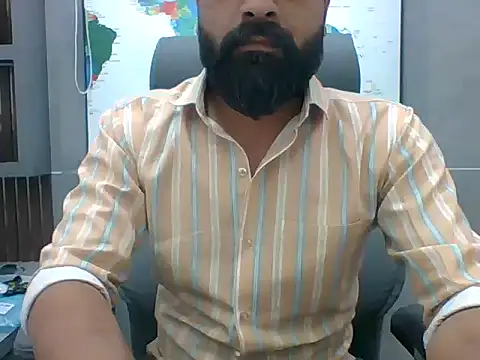 Snapshot of autophile-indian chatting on April 2026 01:52:02 PM autophile-indian online show from April 2026 01:52:02 PM