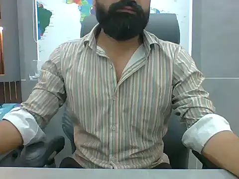 Snapshot of autophile-indian chatting on April 2026 05:02:02 AM autophile-indian online show from April 2026 05:02:02 AM