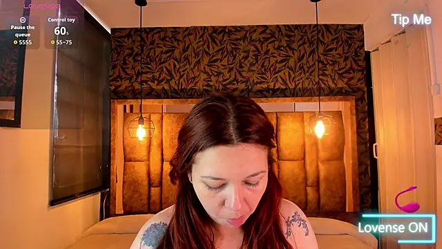 Isa Thompson   online show from October 2025 11:55:01 AM