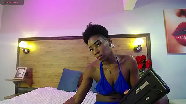 Snapshot of AlexandraCambell chatting on February 2026 12:59:02 PM AlexandraCambell online show from February 2026 12:59:02 PM