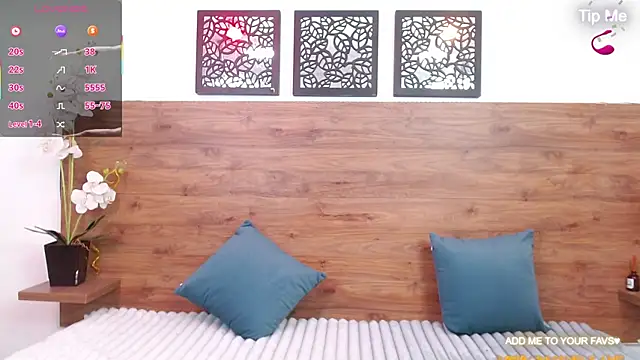 Snapshot of AlexandraCambell chatting on February 2026 08:10:02 PM AlexandraCambell online show from February 2026 08:10:02 PM