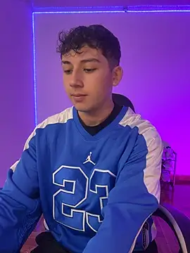 Snapshot of Casper___kyy chatting on November 2025 06:30:02 PM Casper kyy online show from November 2025 06:30:02 PM