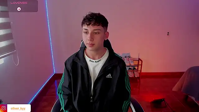 Snapshot of Casper___kyy chatting on November 2025 06:30:01 PM Casper kyy online show from November 2025 06:30:01 PM