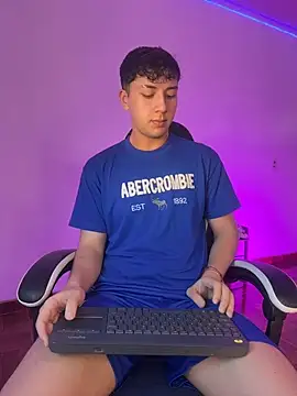 Snapshot of Casper___kyy chatting on November 2025 12:40:01 PM Casper kyy online show from November 2025 12:40:01 PM