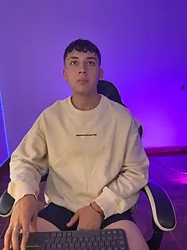 Snapshot of Casper___kyy chatting on February 2026 07:42:02 PM Casper kyy online show from February 2026 07:42:02 PM