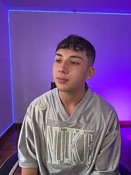 Snapshot of Casper___kyy chatting on February 2026 07:43:01 PM Casper kyy online show from February 2026 07:43:01 PM