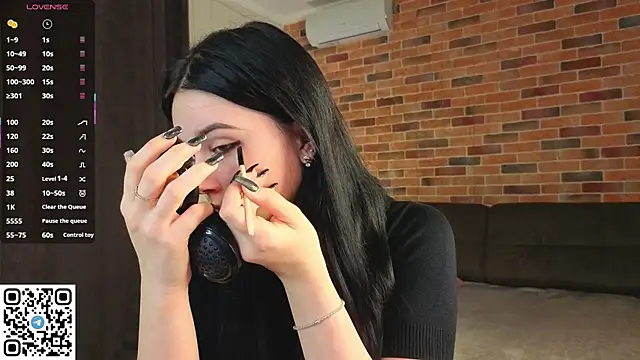 EnricaElis online show from December 2025 08:13:01 PM