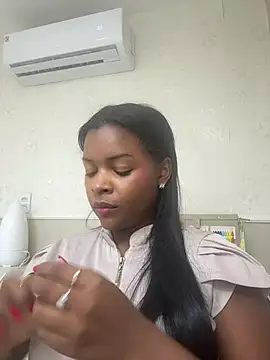 tayzinhaaa online show from July 2026 04:53:01 PM