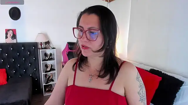 D Martii online show from November 2025 01:22:01 PM