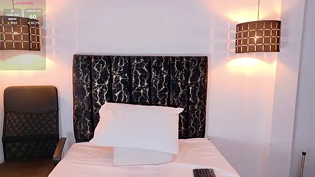 evvaa moon69 online show from June 2026 12:55:01 PM