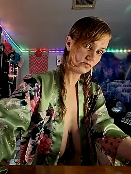 PeachyAriel online show from April 2026 03:18:01 AM