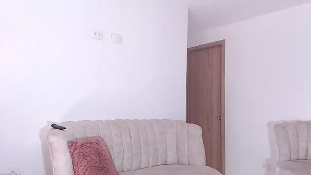 Snapshot of Martina_ferer chatting on June 2026 03:04:02 PM Martina ferer online show from June 2026 03:04:02 PM
