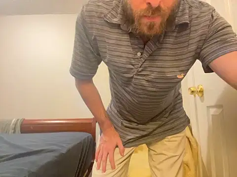 Snapshot of straightguy2233 chatting on September 2025 12:21:01 AM straightguy2233 online show from September 2025 12:21:01 AM