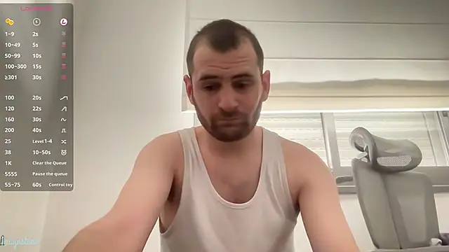 Snapshot of raynstars chatting on February 2026 12:01:02 PM raynstars online show from February 2026 12:01:02 PM