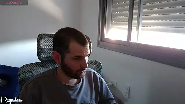 Snapshot of raynstars chatting on March 2026 02:24:01 PM raynstars online show from March 2026 02:24:01 PM