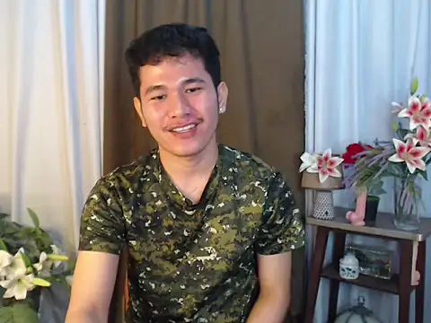 Snapshot of master_kent chatting on December 2025 11:05:01 AM master kent online show from December 2025 11:05:01 AM