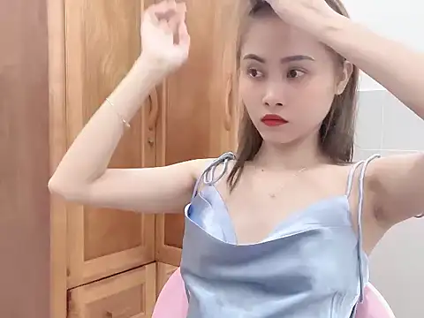 Snapshot of Truclynk1702 chatting on September 2025 03:13:01 PM Truclynk1702 online show from September 2025 03:13:01 PM