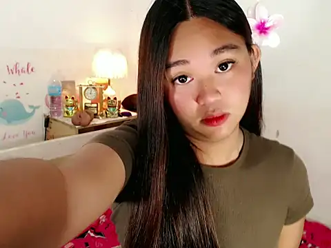 Malia cummer online show from December 2025 11:11:01 PM