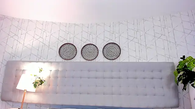 MiaCoopper online show from September 2025 07:58:02 PM