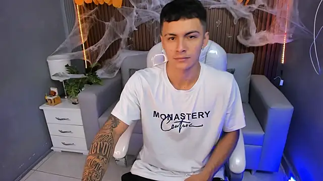 Leo santoro online show from October 2025 12:27:02 PM