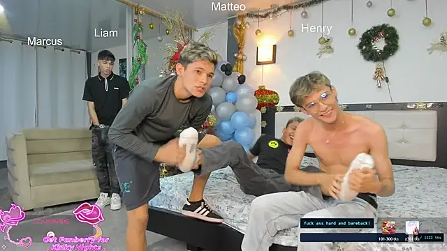 Bisexlifehot   online show from December 2025 11:24:02 PM