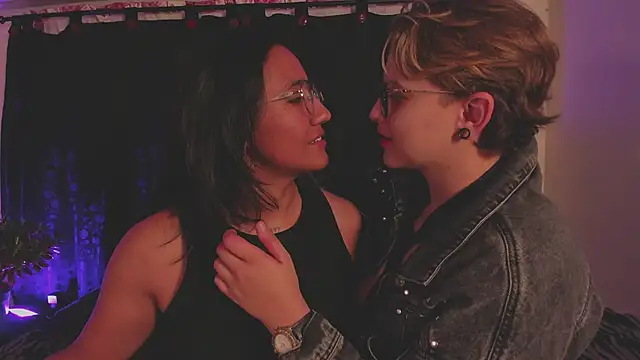 CrazyCakes  online show from September 2025 04:45:02 AM