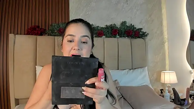  Cris Spicy  online show from February 2026 07:03:02 PM