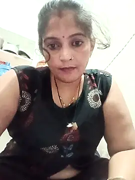 Snapshot of Chhaya_hot chatting on October 2025 07:09:02 PM Chhaya hot online show from October 2025 07:09:02 PM