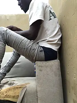 cuminsidebby online show from April 2026 06:51:02 AM