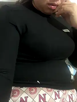 Nhung584 online show from December 2025 12:34:02 PM