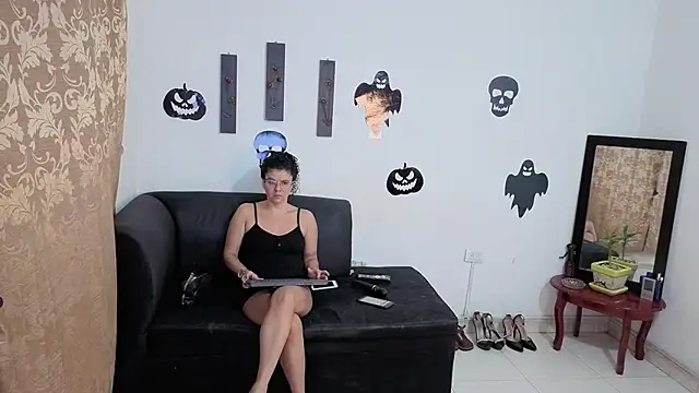 Kloewolf online show from October 2025 10:08:01 AM