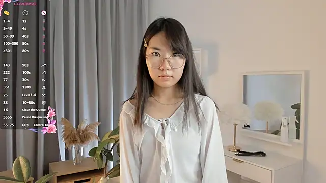 UdelaDodson online show from September 2025 03:34:01 PM