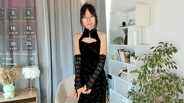 UdelaDodson online show from October 2025 02:23:02 AM