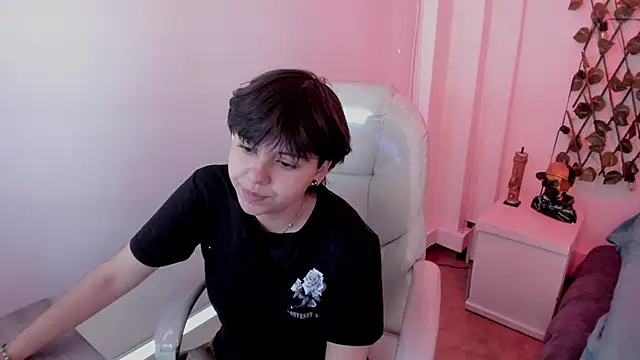 Nathaly ds online show from January 2026 06:53:01 PM