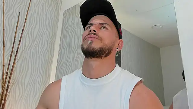 Snapshot of dylan_jacobx chatting on July 2026 08:33:02 PM dylan jacobx online show from July 2026 08:33:02 PM