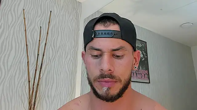 Snapshot of dylan_jacobx chatting on July 2026 07:31:01 PM dylan jacobx online show from July 2026 07:31:01 PM