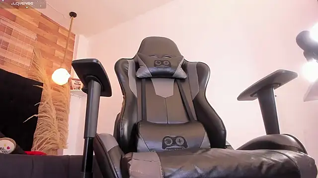 Emily brown04 online show from December 2025 11:14:02 AM