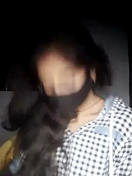 Sexey-Puja online show from November 2025 03:34:02 PM